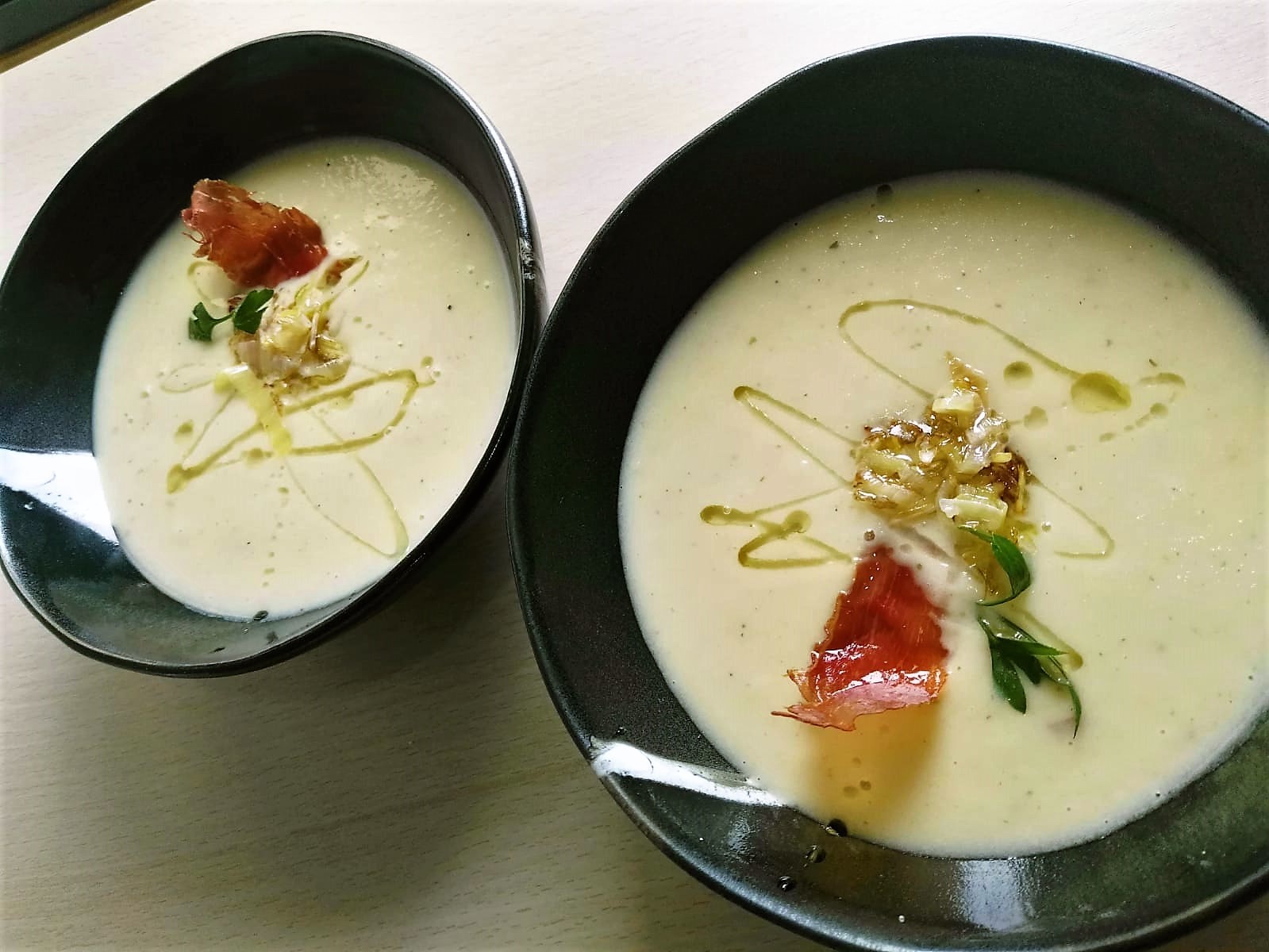 Vichyssoise (Crema De Puerro)- Receta Clásica - Poesía De Fogón