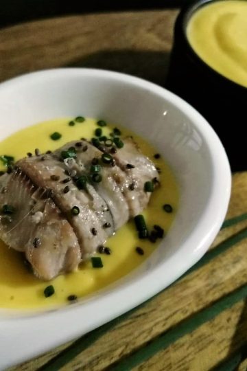 boquerones al limón con mahonesa de mango